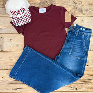 Josie Ribbed Basic Tee - Burgundy